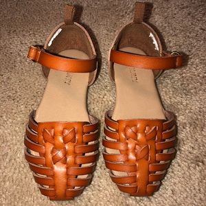 Old Navy Brown Huaraches, Size 6T